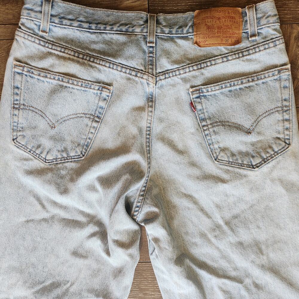 Vintage 80's 90s Levi's 550 Jeans Mens 34x32 Faded Blue Denim USA Relaxed Baggy